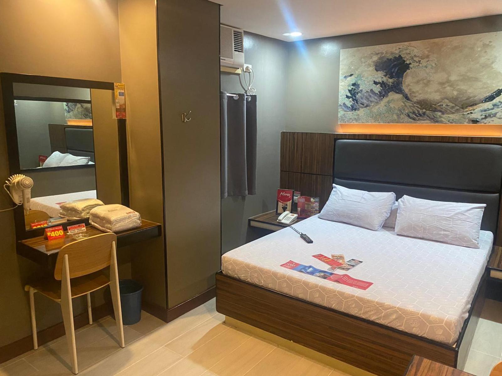 מנילה Hotel Sogo Malate מראה חיצוני תמונה