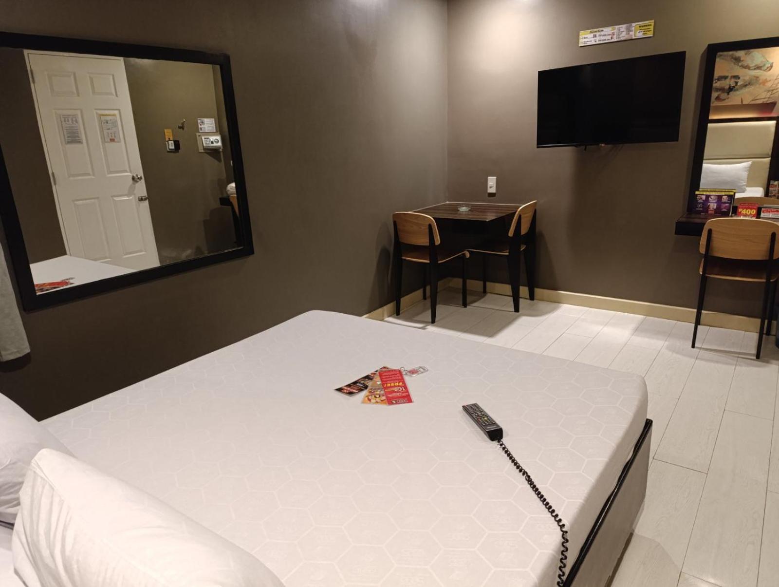 מנילה Hotel Sogo Malate מראה חיצוני תמונה