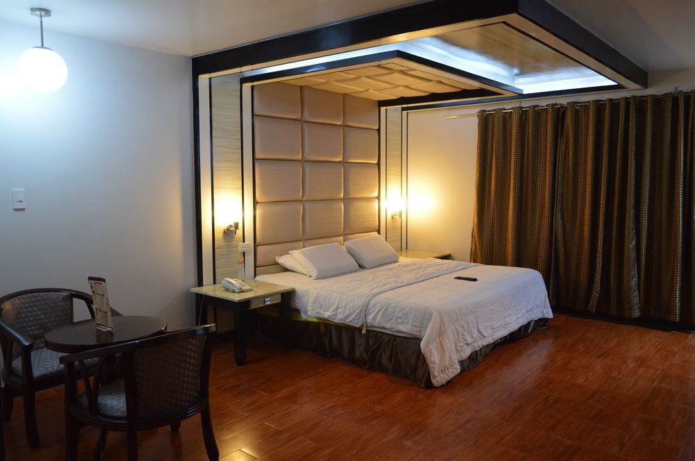 מנילה Hotel Sogo Malate מראה חיצוני תמונה