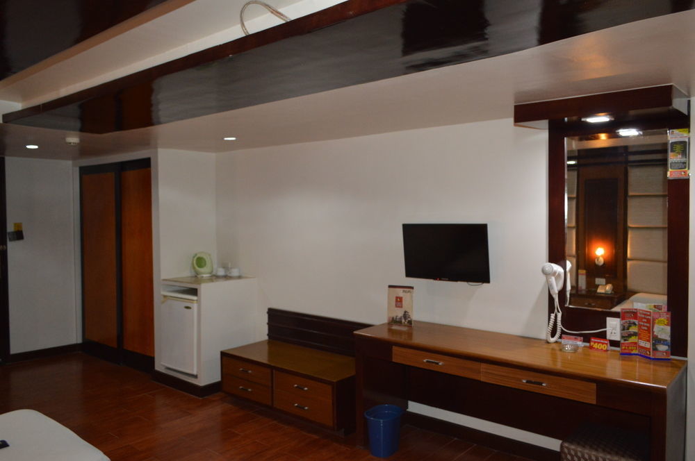 מנילה Hotel Sogo Malate מראה חיצוני תמונה