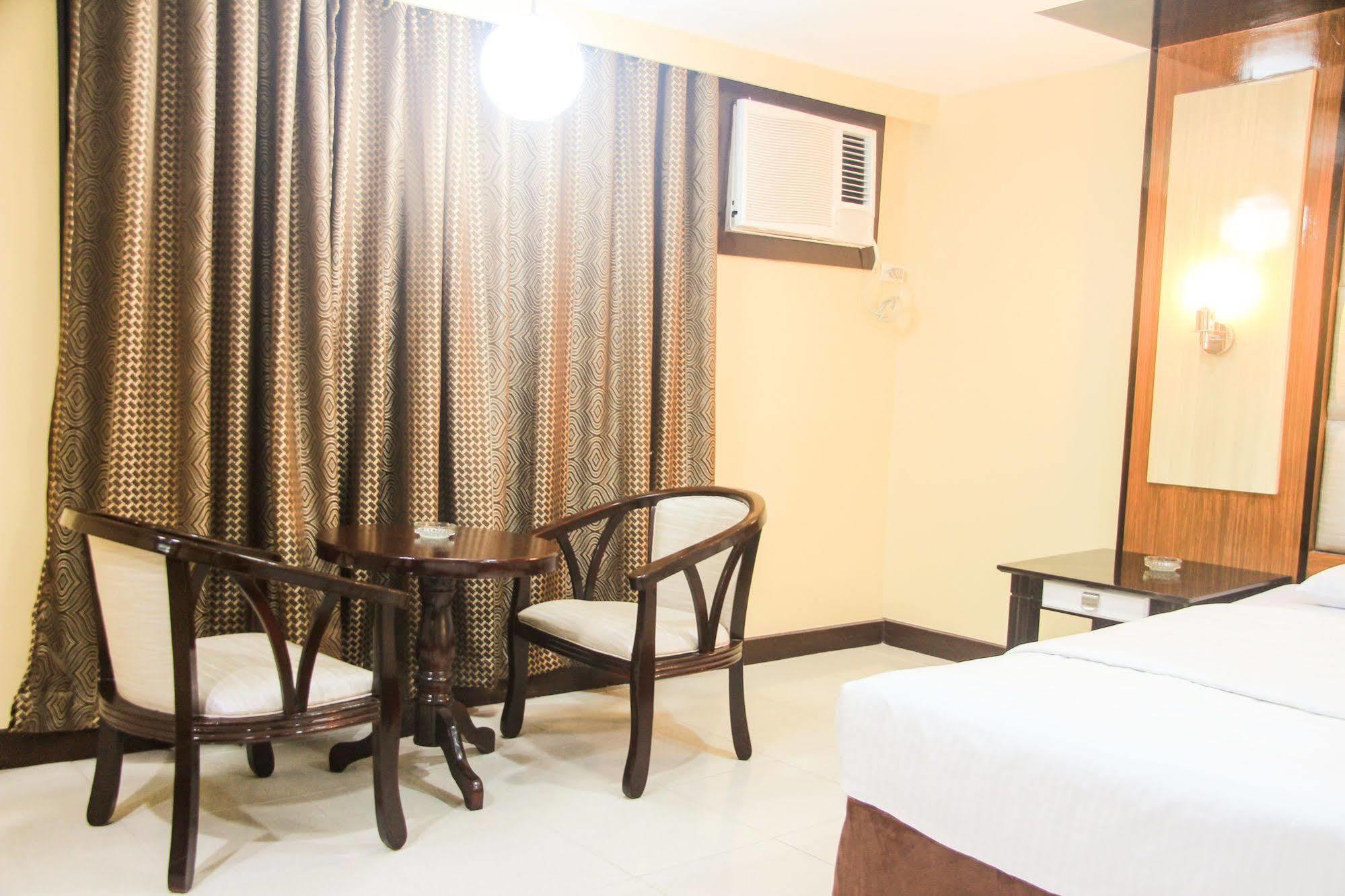 מנילה Hotel Sogo Malate מראה חיצוני תמונה